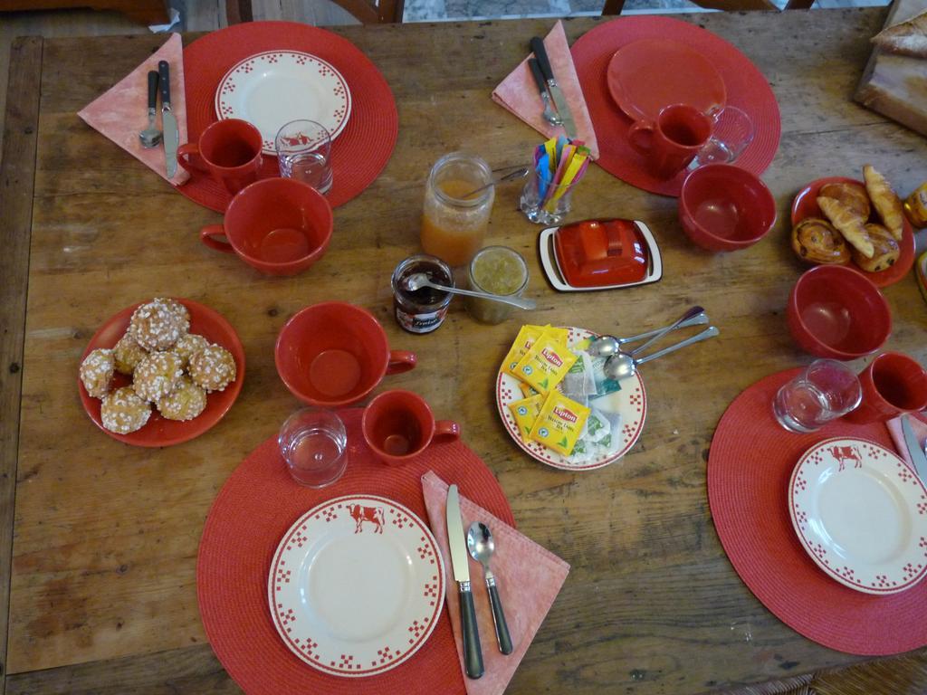 Estissac Le Betrot Bed & Breakfast エクステリア 写真