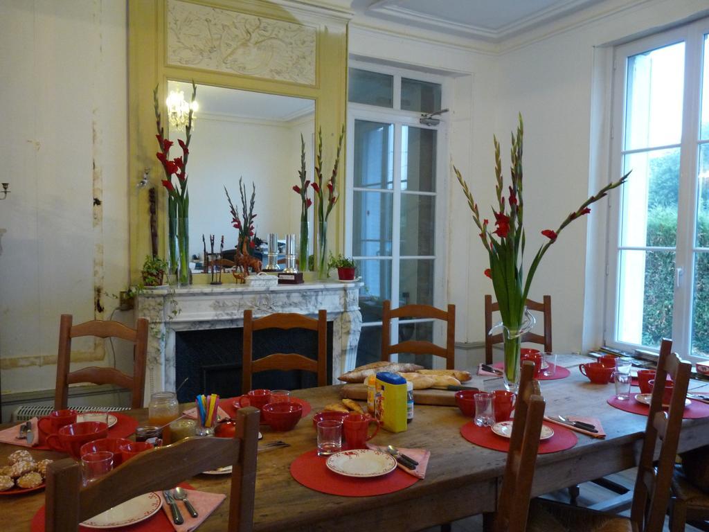 Estissac Le Betrot Bed & Breakfast エクステリア 写真